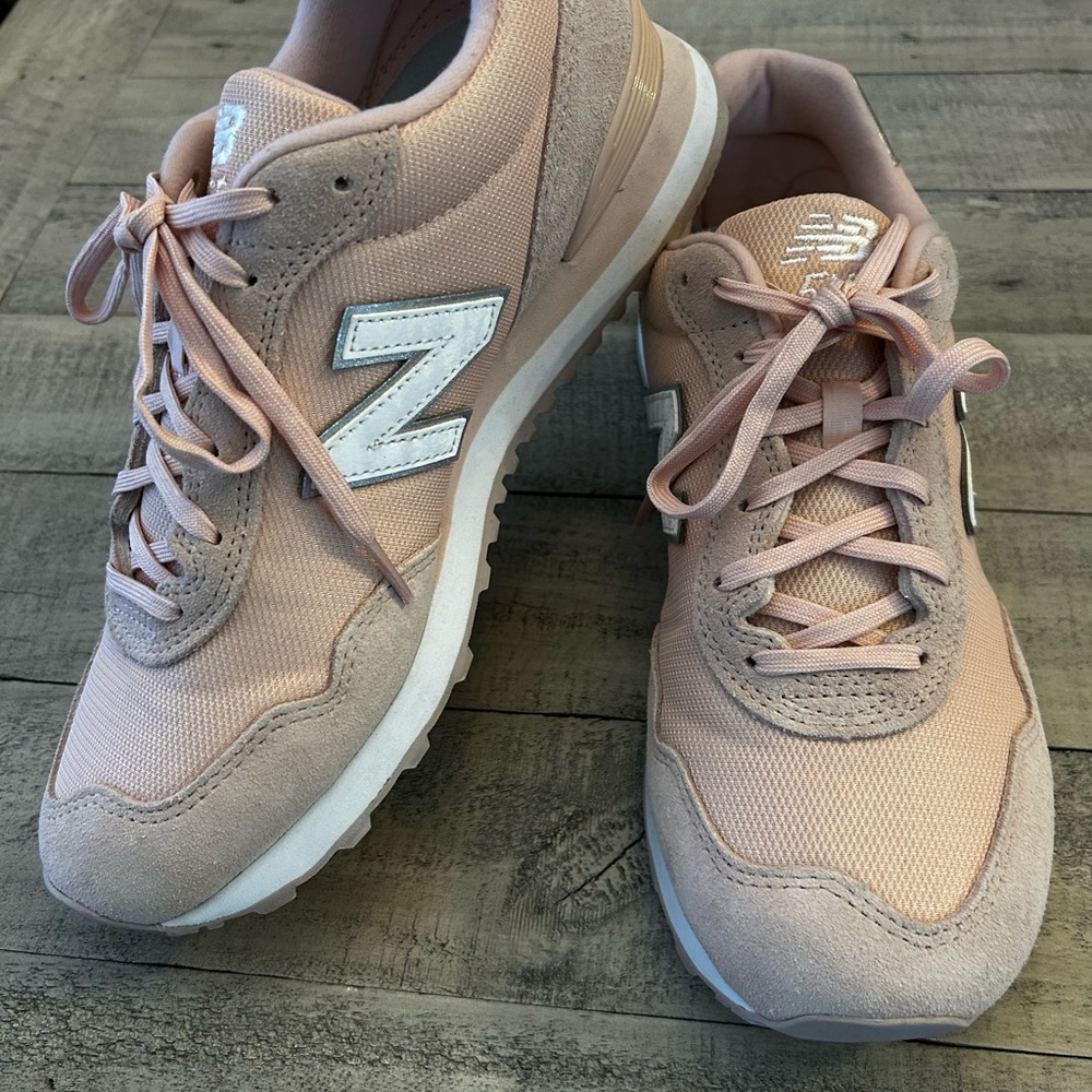 New Balance 515 Women's Pink Silver Low Top Sneaker Athletic Shoes size‎ 9.5